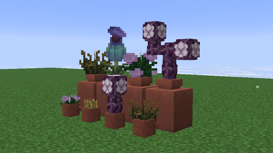 Цветы в декоративных горшках